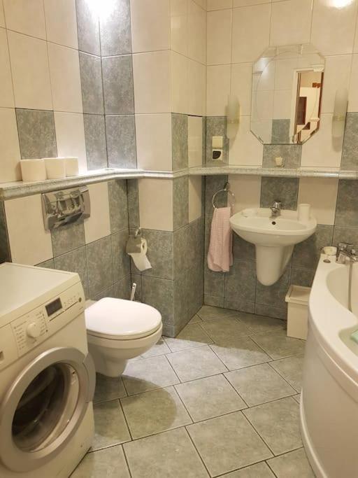 Апартаменты Sloneczny Apartamencik Вроцлав Экстерьер фото